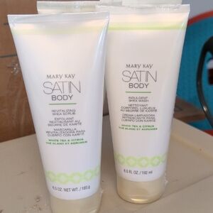 Mary Kay Satin Body Shea Scrub and Wash - White and Green Accents